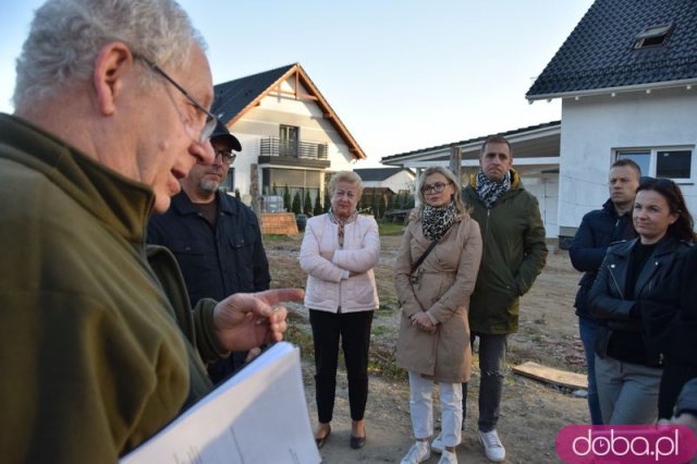 [FOTO,WIDEO] Kolej powinna łączyć, a nie dzielić.