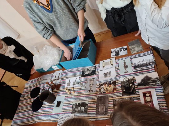 [FOTO] Uczniowie SP w Gniewkowie poznawali historie innych narodów