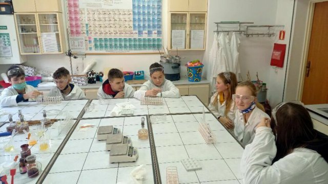 [FOTO] Uczniowie z PSP nr 3 w Strzegomiu na zajęciach proekologicznych w Myśliborzu