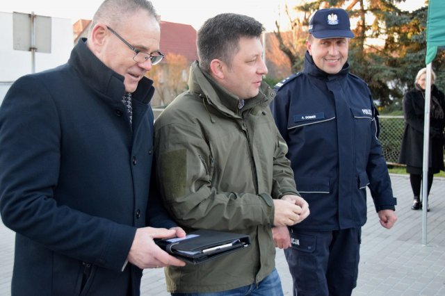 Nowy radiowóz i zapowiedź budowy Posterunku Policji w Marcinowicach 