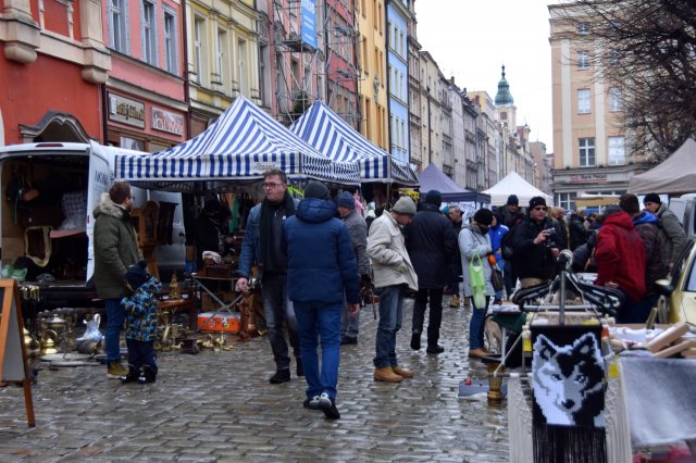 [FOTO] Ostatnia w tym roku Giełda Staroci, Numizmatów i Osobliwości