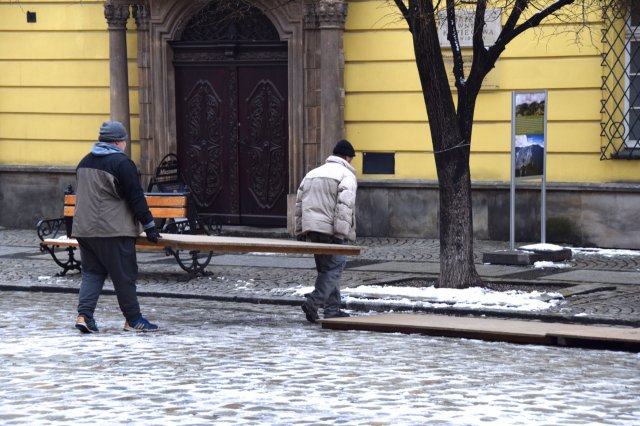 Przygotowania do Jarmarku Bożonarodzeniowego