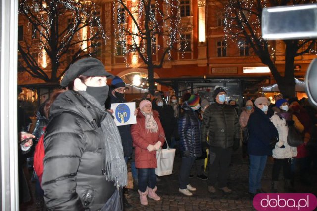 [FOTO] Świdniczanie murem za wolnością mediów