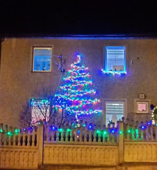 [FOTO] Konkurs na najpiękniejsze świąteczne oświetlenie domów i ogrodów w Imbramowicach rozstrzygnięty