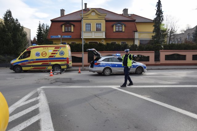 Potrącenie rowerzystki na Głowackiego w Świdnicy