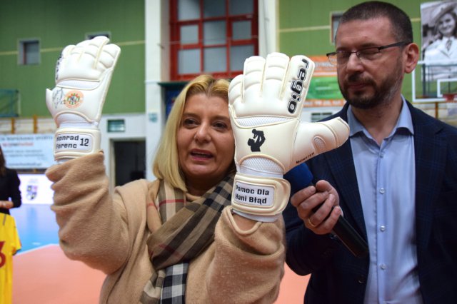 [FOTO] Ponad 90 tys. złotych trafi na leczenie malutkiej Hani. Za nami kolejna edycja charytatywnego turnieju piłki nożnej