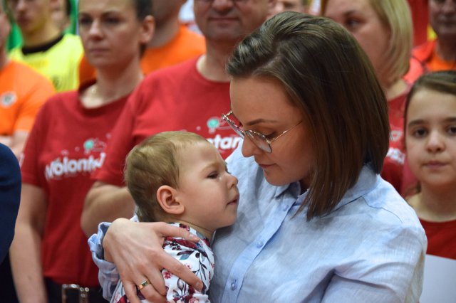 [FOTO] Ponad 90 tys. złotych trafi na leczenie malutkiej Hani. Za nami kolejna edycja charytatywnego turnieju piłki nożnej