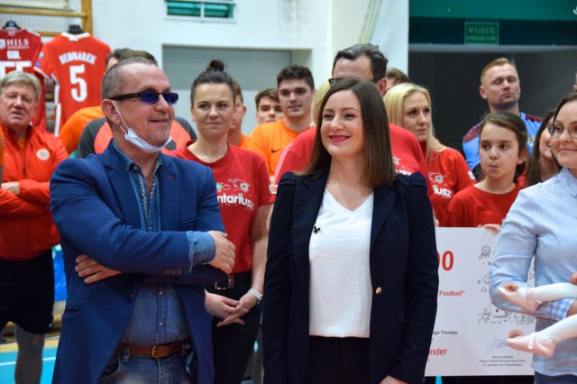 [FOTO] Ponad 90 tys. złotych trafi na leczenie malutkiej Hani. Za nami kolejna edycja charytatywnego turnieju piłki nożnej