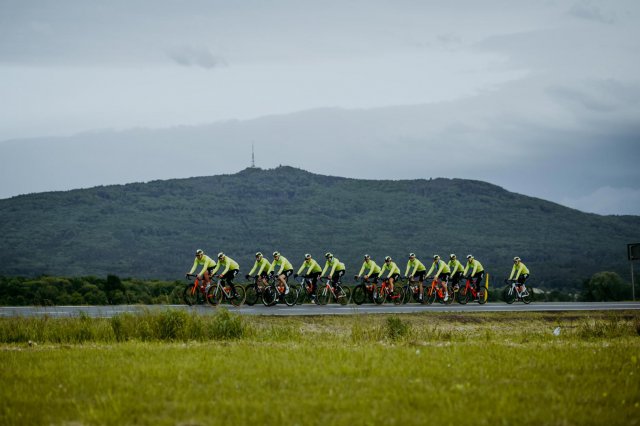 [FOTO] Udany sezon świebodzickich kolarzy i triathlonistów