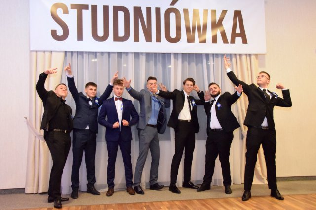 Studniówka świdnickiego Ekonomika
