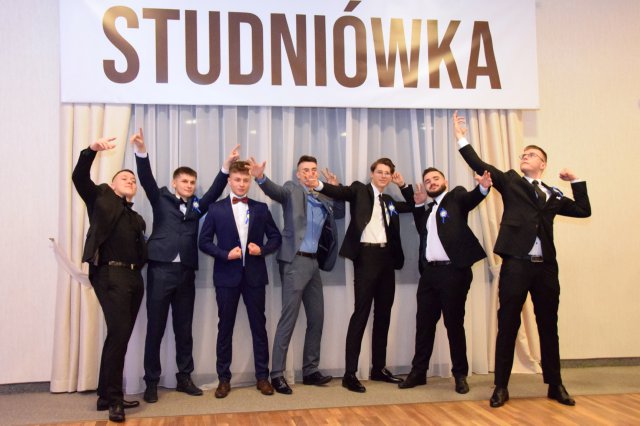 Studniówka świdnickiego Ekonomika