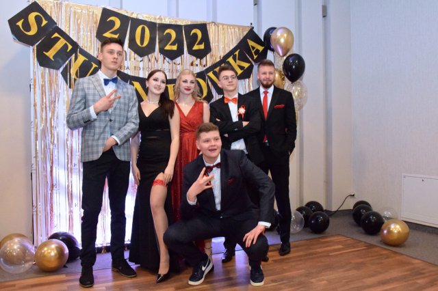 Studniówka świdnickiego Ekonomika