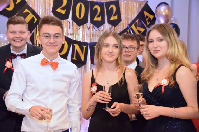 Studniówka świdnickiego Ekonomika