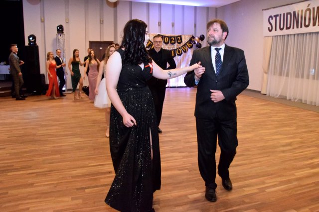 Studniówka świdnickiego Ekonomika