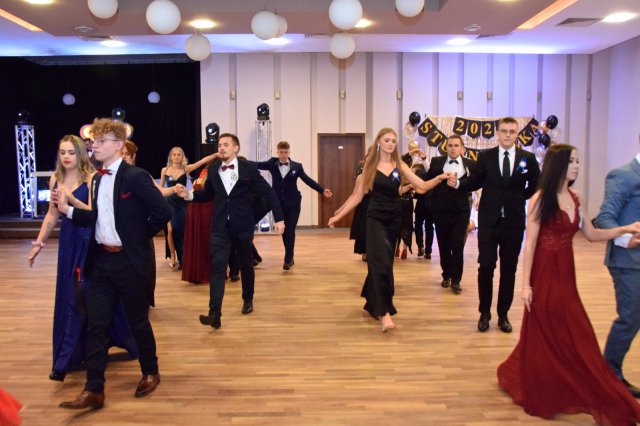 Studniówka świdnickiego Ekonomika