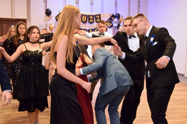 Studniówka świdnickiego Ekonomika