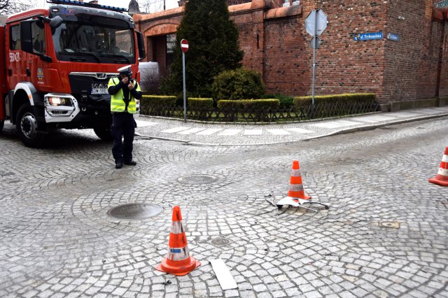 Kolizja na skrzyżowaniu ulicy Spółdzielczej z Trybunalską w Świdnicy