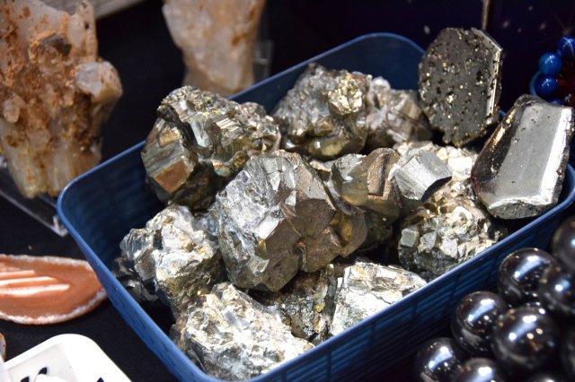 IX Giełda minerałów i biżuterii z kamieni szlachetnych i półszlachetnych
