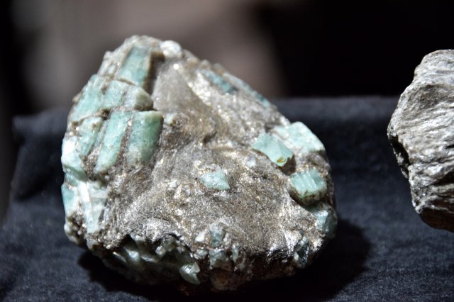 IX Giełda minerałów i biżuterii z kamieni szlachetnych i półszlachetnych