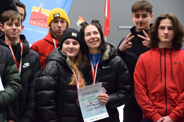 Zakończono zmagania w short tracku