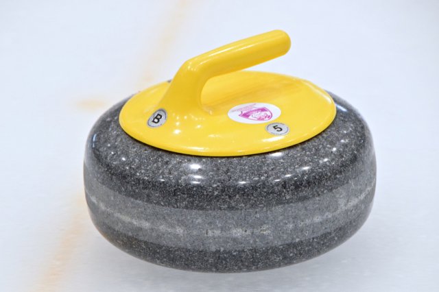 Zawody w curlingu