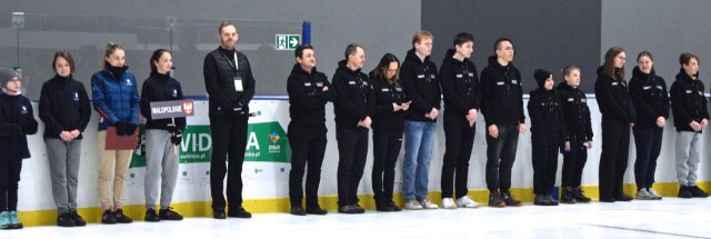 Zawody w curlingu