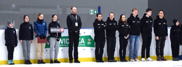 Zawody w curlingu