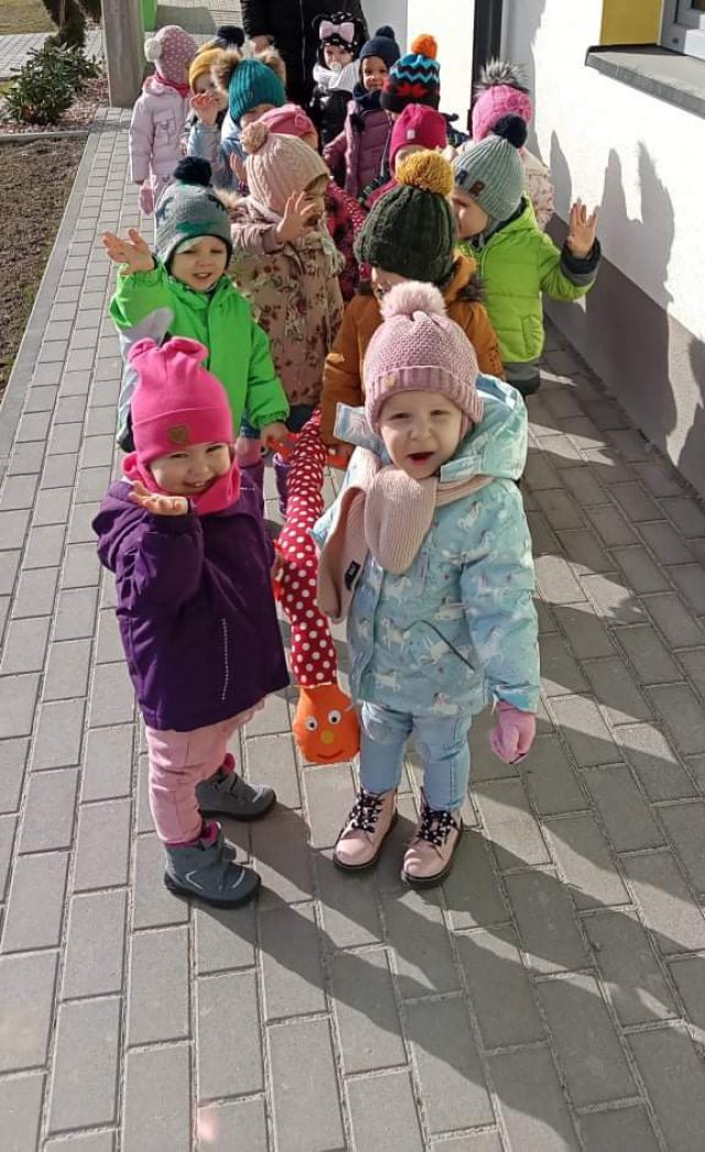 [FOTO] Pierwsze spacery w Gminnym Żłobku w Pszennie