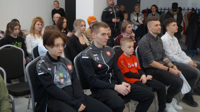 [FOTO] Burmistrz Jaworzyny Śląskiej rozdał stypendia sportowe i artystyczne