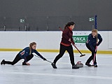 Drugi dzień zmagań w curlingu