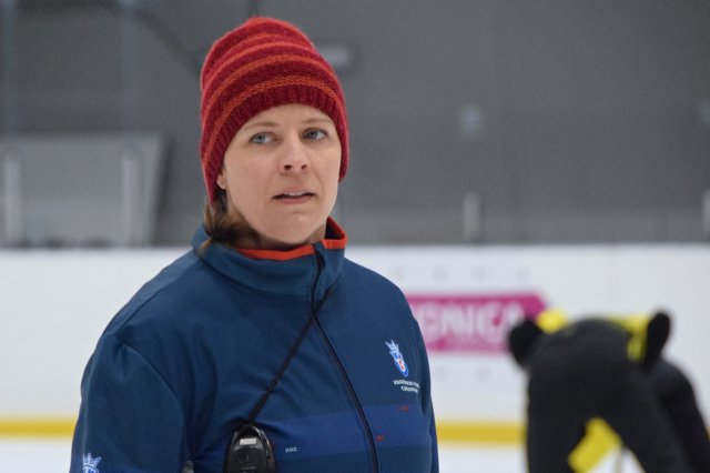 Drugi dzień zmagań w curlingu
