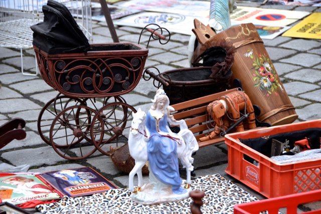 Trzecia w tym roku Giełda Staroci, Numizmatów i Osobliwości