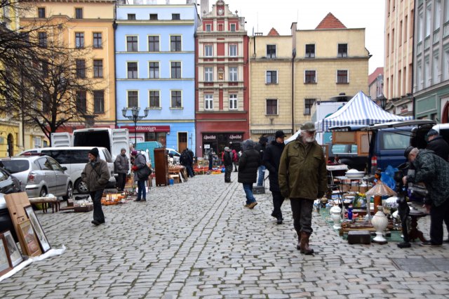 Trzecia w tym roku Giełda Staroci, Numizmatów i Osobliwości