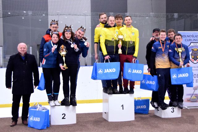 Zakończył się 1. Świdnicki Turniej Curlingowy