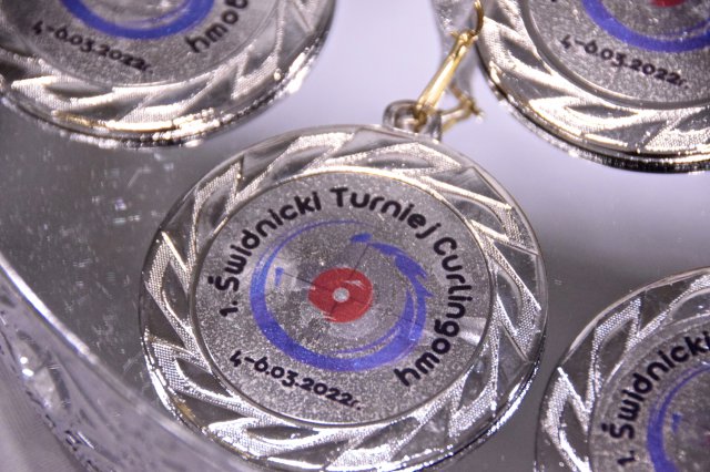 Zakończył się 1. Świdnicki Turniej Curlingowy
