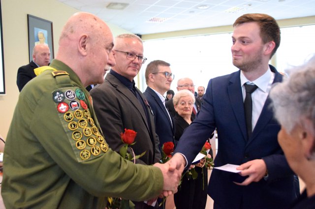 Nauczyciel „Kasprowicza”, prof. Michał Ossowski, z tytułem Zasłużony dla Województwa Dolnośląskiego