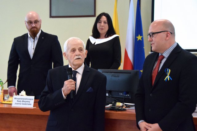 Nauczyciel „Kasprowicza”, prof. Michał Ossowski, z tytułem Zasłużony dla Województwa Dolnośląskiego
