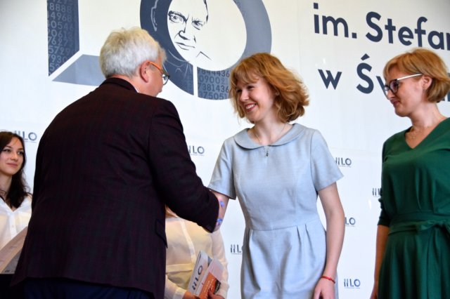 Ostatnia prosta przed egzaminem dojrzałości. Maturzyści Banacha zakończyli rok szkolny