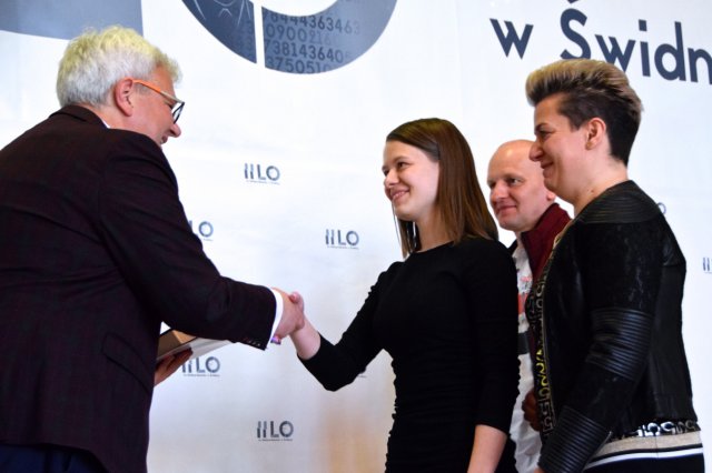 Ostatnia prosta przed egzaminem dojrzałości. Maturzyści Banacha zakończyli rok szkolny