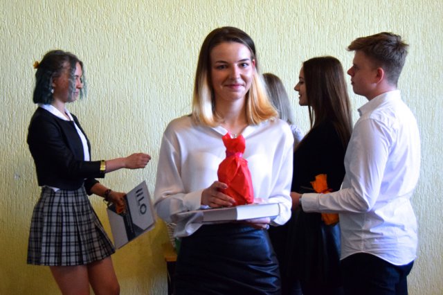 Ostatnia prosta przed egzaminem dojrzałości. Maturzyści Banacha zakończyli rok szkolny