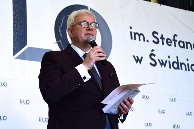 Ostatnia prosta przed egzaminem dojrzałości. Maturzyści Banacha zakończyli rok szkolny