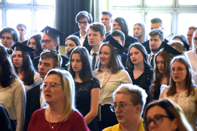 Ostatnia prosta przed egzaminem dojrzałości. Maturzyści Banacha zakończyli rok szkolny