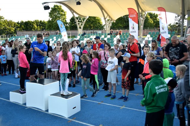 Finał Świdnickich Czwartków Lekkoatletycznych - medale i upominki rozdane