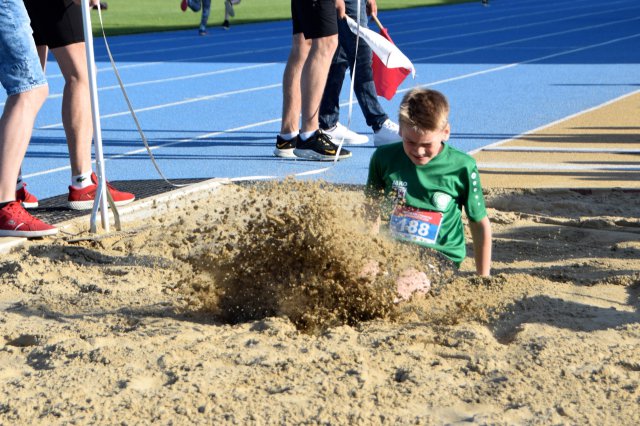 Finał Świdnickich Czwartków Lekkoatletycznych - medale i upominki rozdane