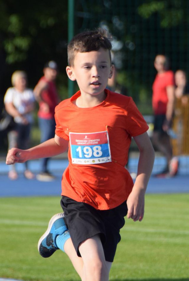 Finał Świdnickich Czwartków Lekkoatletycznych - medale i upominki rozdane