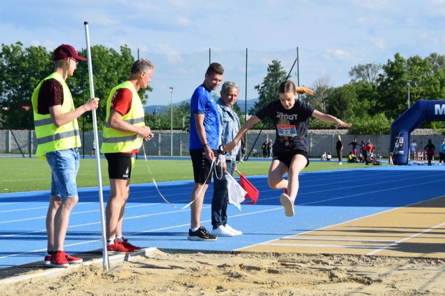 Finał Świdnickich Czwartków Lekkoatletycznych - medale i upominki rozdane