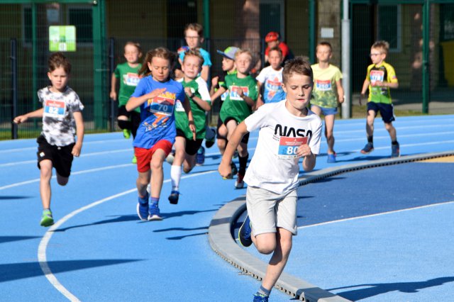 Finał Świdnickich Czwartków Lekkoatletycznych - medale i upominki rozdane