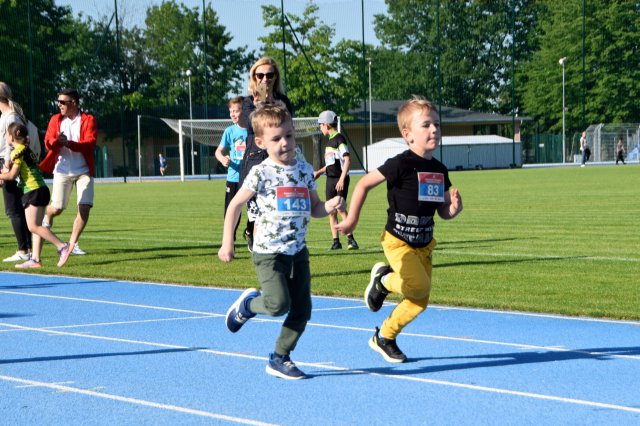 Finał Świdnickich Czwartków Lekkoatletycznych - medale i upominki rozdane