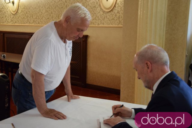 macierewicz