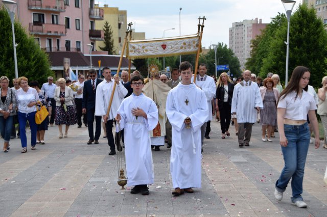 Uroczystość Bożego Ciała na Osiedlu Młodych w Świdnicy